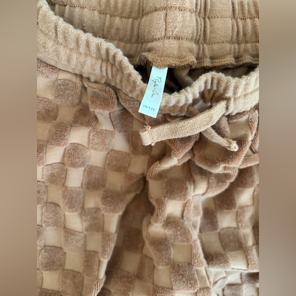 Rylee and Cru Camel Check Sweater Set - Picture 3 of 4